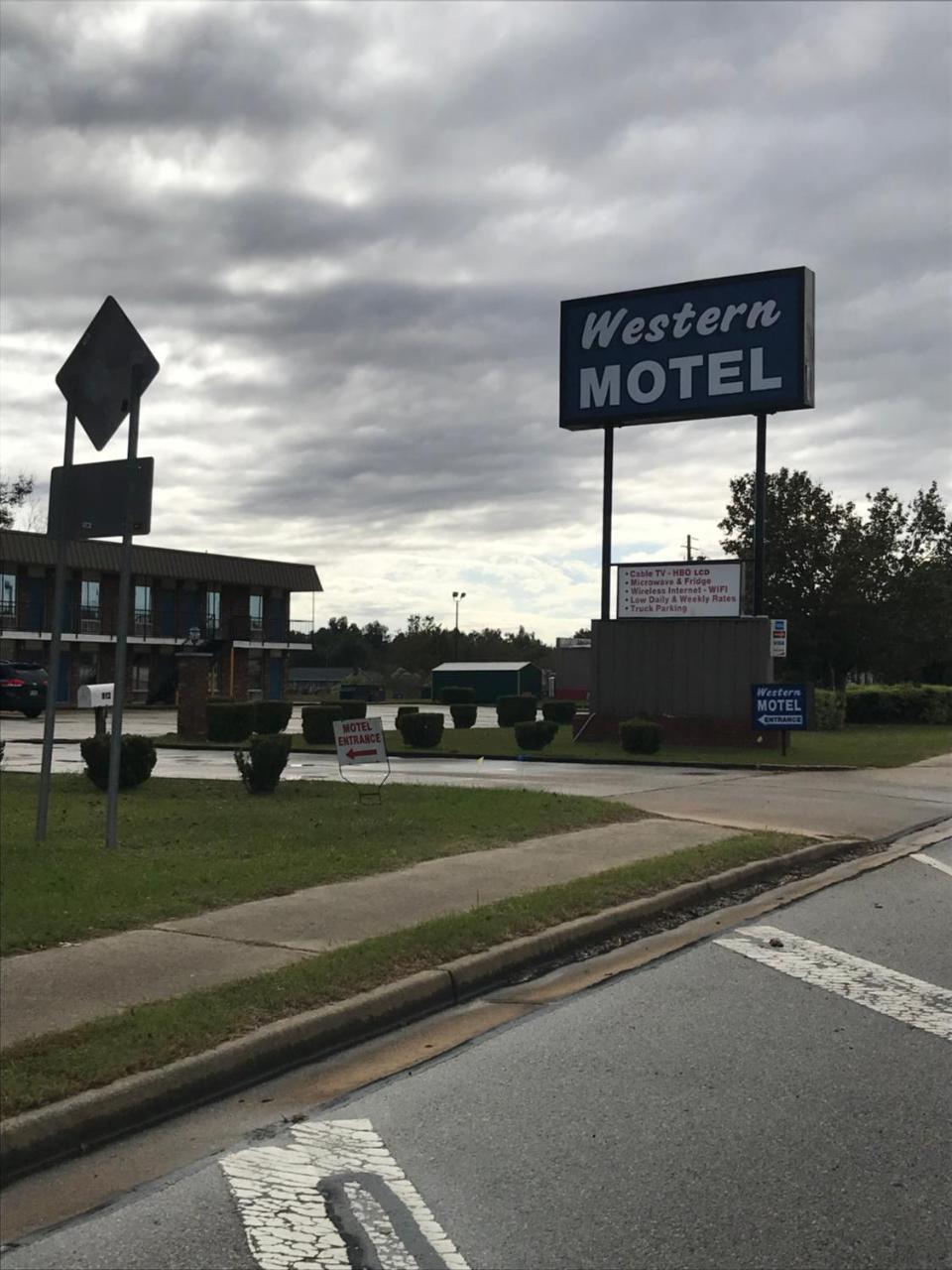Western Motel Brinson Crossing Экстерьер фото
